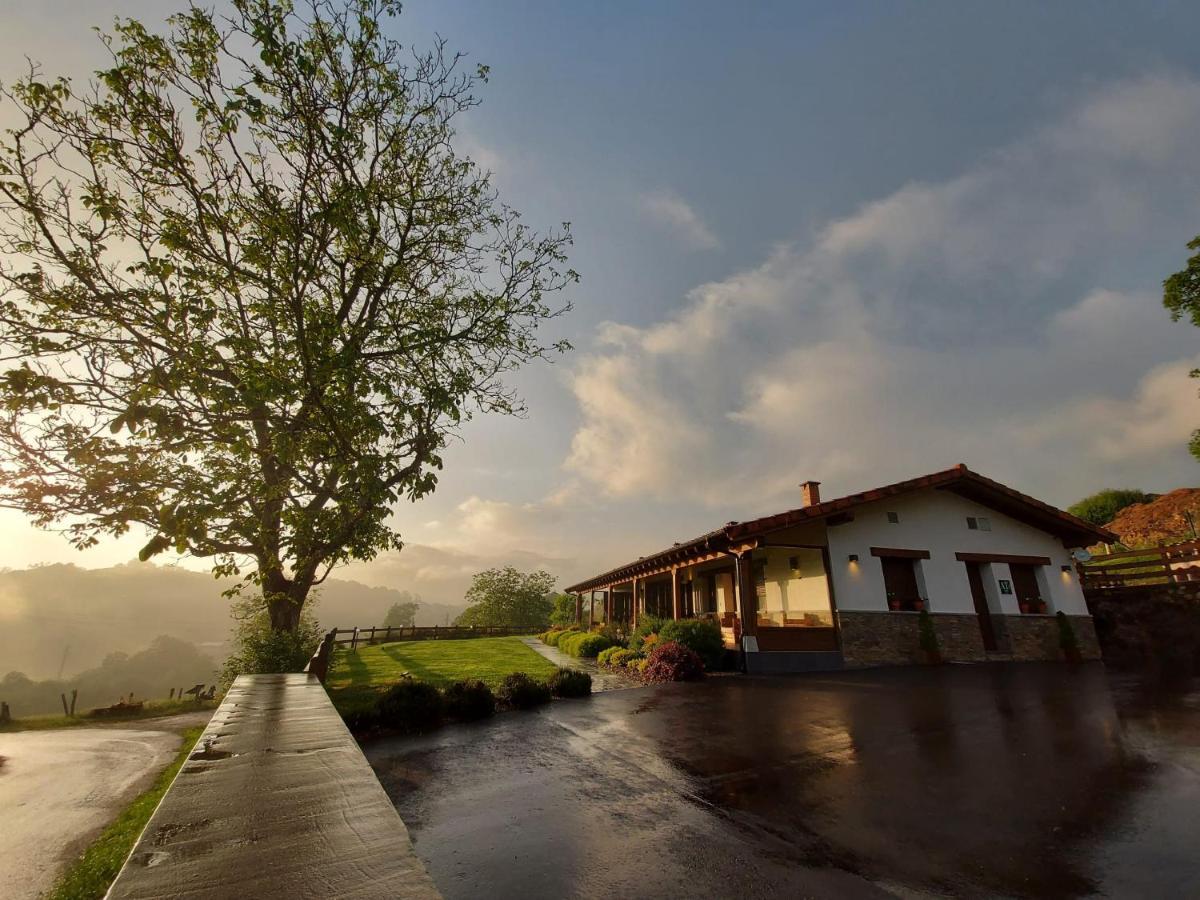 Ferienwohnung Fuente El Güeyu Onís Exterior foto
