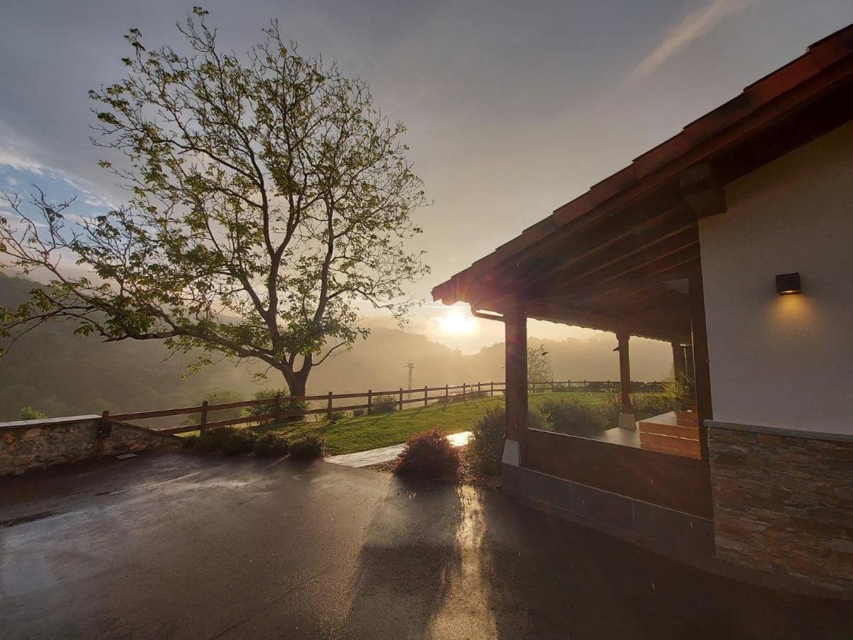 Ferienwohnung Fuente El Güeyu Onís Exterior foto