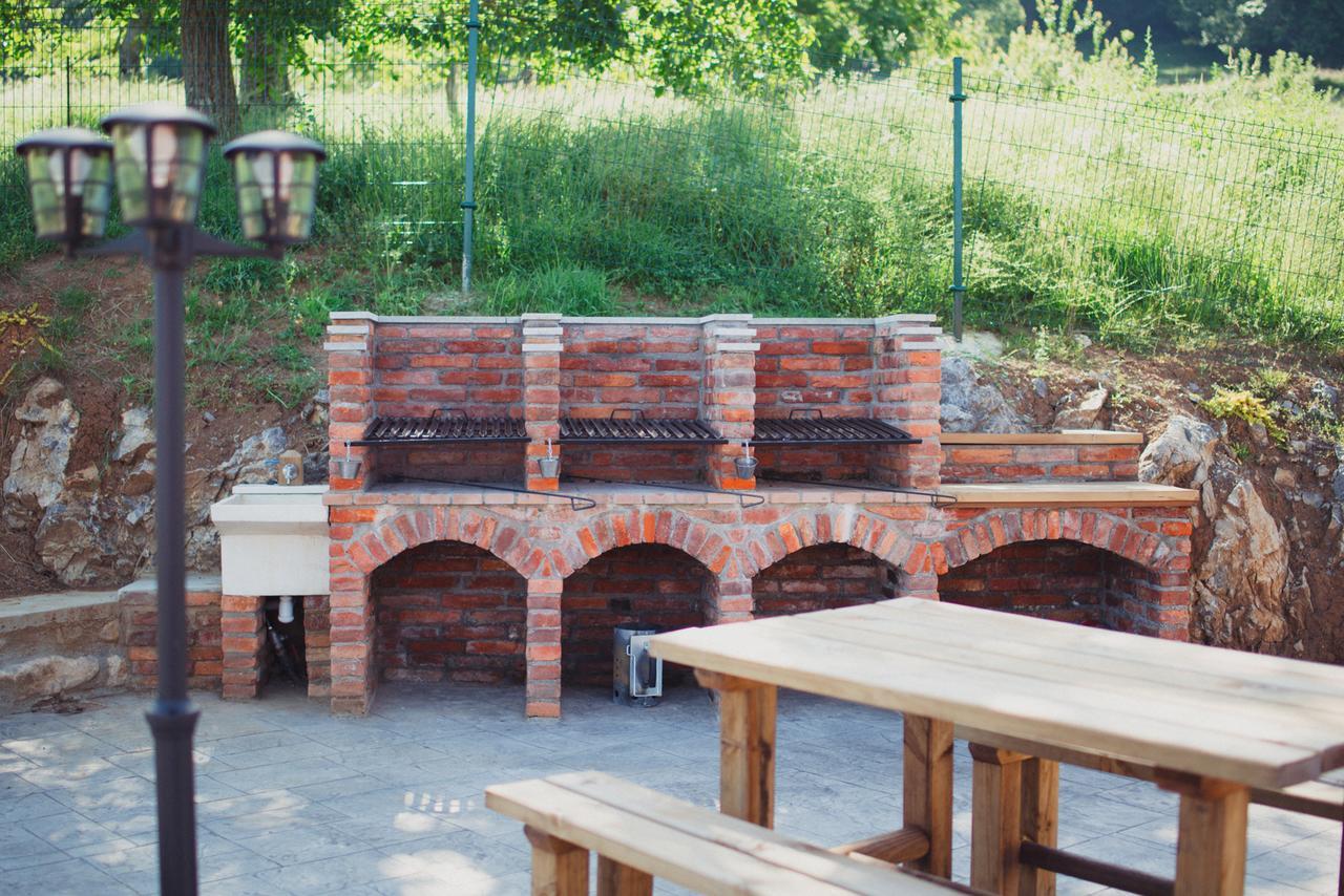 Ferienwohnung Fuente El Güeyu Onís Exterior foto