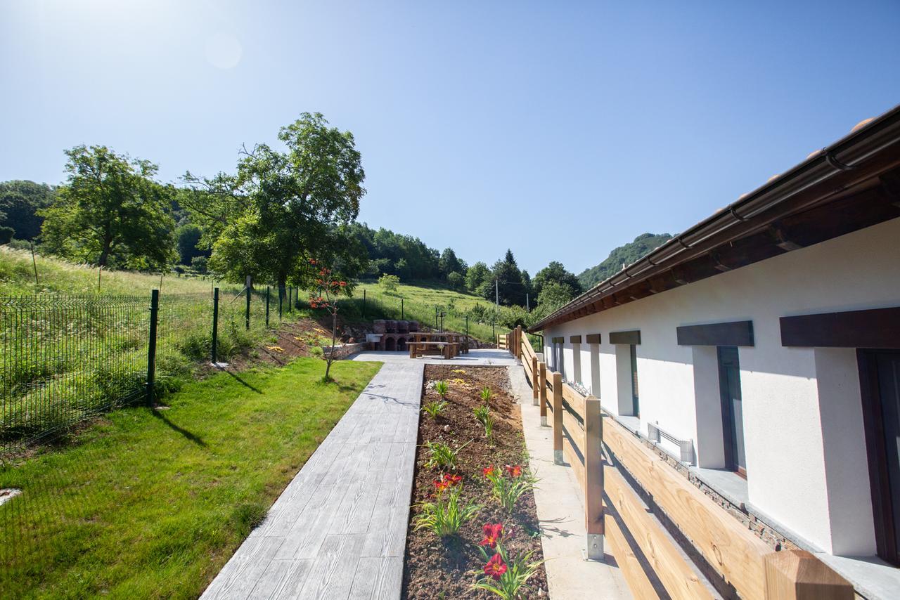 Ferienwohnung Fuente El Güeyu Onís Exterior foto